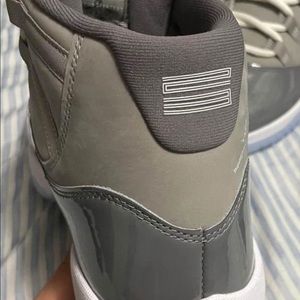 Jordan 11 cool grey size 9 100% authentic